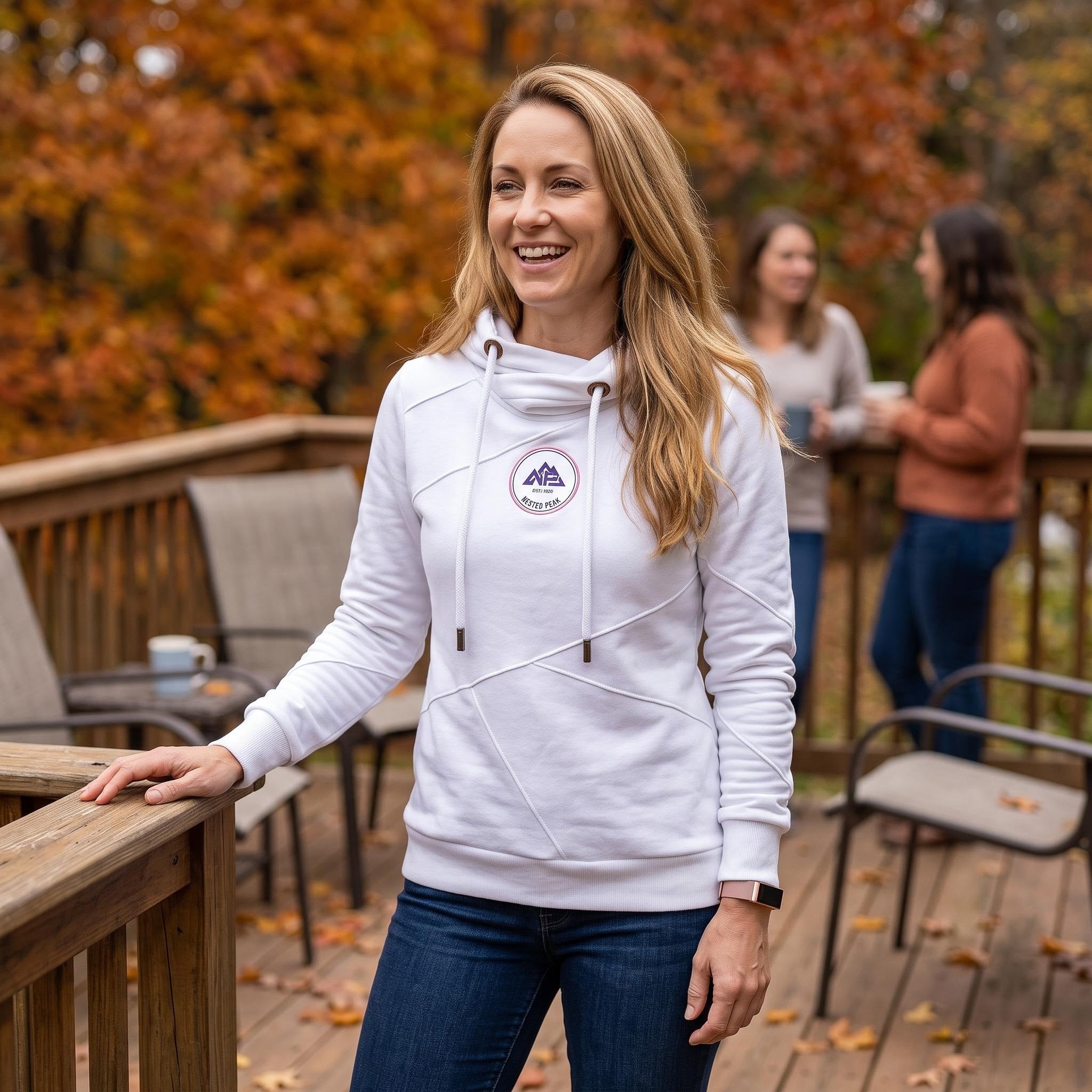 NP 26 Women's Patchwork Hoodie | White - Nested Peak